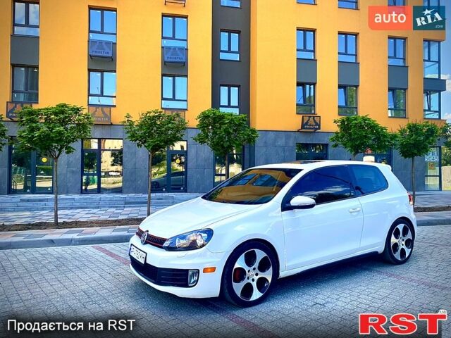 Білий Фольксваген Гольф, об'ємом двигуна 2 л та пробігом 171 тис. км за 11200 $, фото 1 на Automoto.ua