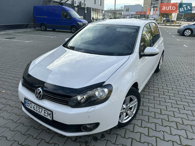 Белый Фольксваген Гольф, объемом двигателя 1.39 л и пробегом 176 тыс. км за 8850 $, фото 1 на Automoto.ua