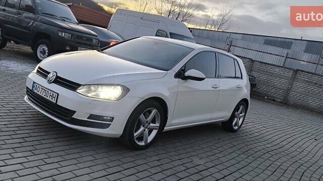 Белый Фольксваген Гольф, объемом двигателя 1.97 л и пробегом 250 тыс. км за 13300 $, фото 1 на Automoto.ua