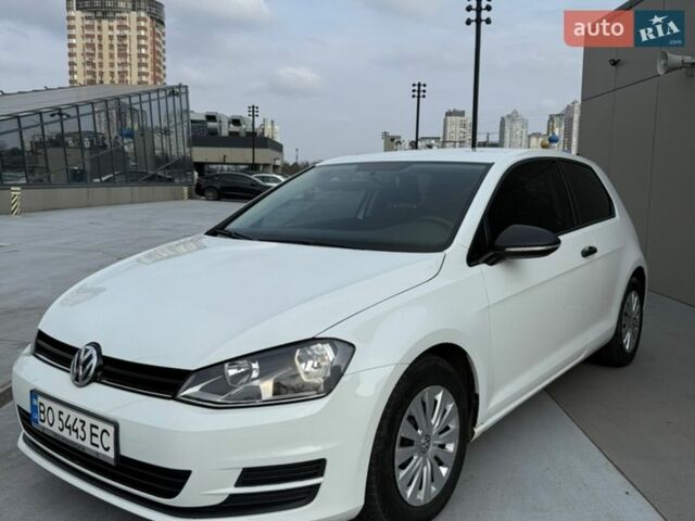Белый Фольксваген Гольф, объемом двигателя 1.2 л и пробегом 103 тыс. км за 6300 $, фото 1 на Automoto.ua