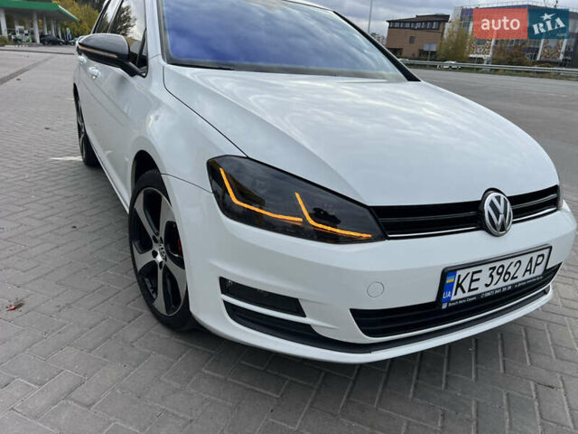 Белый Фольксваген Гольф, объемом двигателя 1.97 л и пробегом 307 тыс. км за 11999 $, фото 1 на Automoto.ua