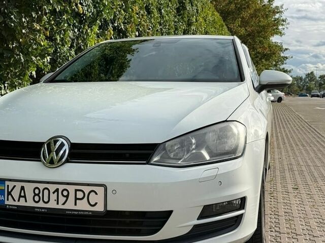 Білий Фольксваген Гольф, об'ємом двигуна 1.97 л та пробігом 161 тис. км за 11700 $, фото 1 на Automoto.ua