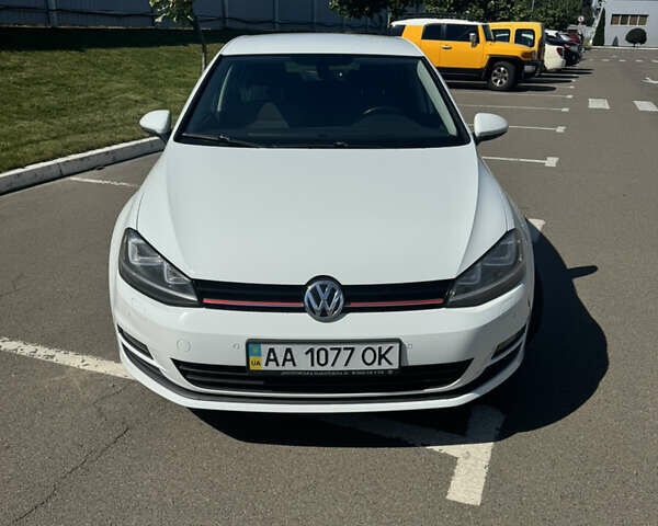 Білий Фольксваген Гольф, об'ємом двигуна 1.97 л та пробігом 169 тис. км за 14300 $, фото 1 на Automoto.ua