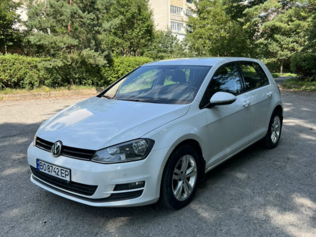 Белый Фольксваген Гольф, объемом двигателя 1.2 л и пробегом 138 тыс. км за 9950 $, фото 1 на Automoto.ua