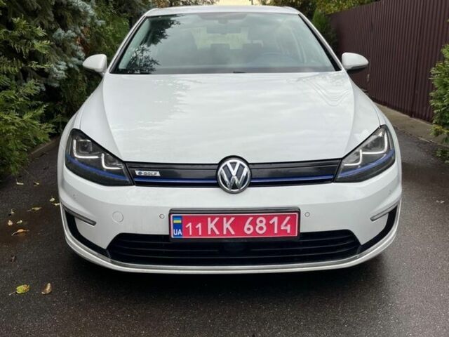 Белый Фольксваген Гольф, объемом двигателя 0 л и пробегом 132 тыс. км за 7950 $, фото 1 на Automoto.ua