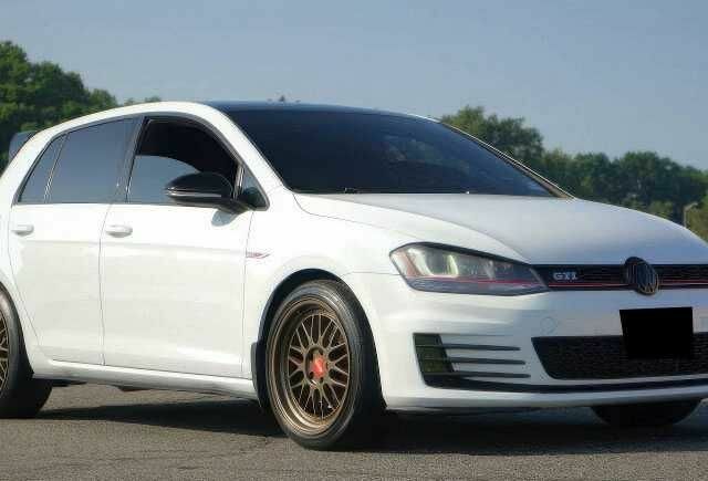 Белый Фольксваген Гольф, объемом двигателя 2 л и пробегом 134 тыс. км за 3000 $, фото 1 на Automoto.ua