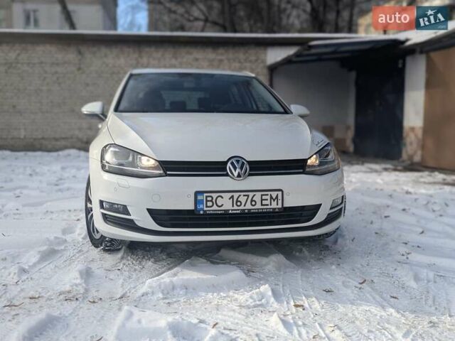 Білий Фольксваген Гольф, об'ємом двигуна 1.4 л та пробігом 34 тис. км за 16500 $, фото 1 на Automoto.ua
