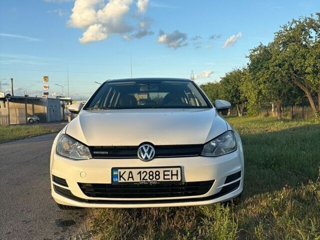 Белый Фольксваген Гольф, объемом двигателя 1.8 л и пробегом 91 тыс. км за 11000 $, фото 1 на Automoto.ua