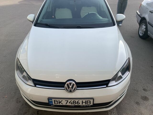 Белый Фольксваген Гольф, объемом двигателя 2 л и пробегом 250 тыс. км за 10900 $, фото 1 на Automoto.ua