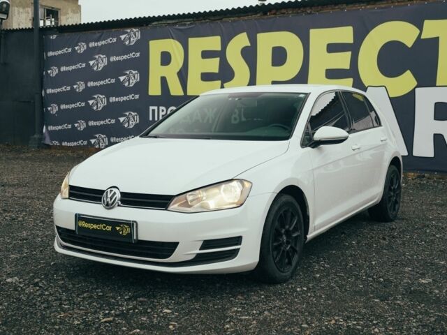 Белый Фольксваген Гольф, объемом двигателя 2 л и пробегом 210 тыс. км за 11900 $, фото 1 на Automoto.ua