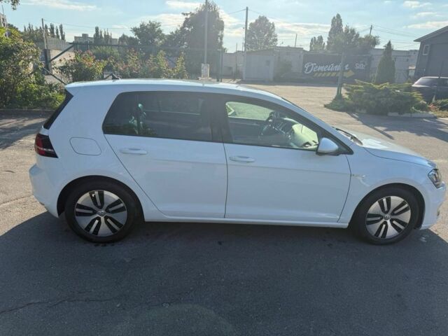 Білий Фольксваген Гольф, об'ємом двигуна 0 л та пробігом 132 тис. км за 9200 $, фото 1 на Automoto.ua