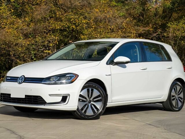 Белый Фольксваген Гольф, объемом двигателя 0 л и пробегом 58 тыс. км за 4500 $, фото 1 на Automoto.ua