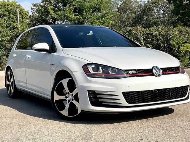 Белый Фольксваген Гольф, объемом двигателя 2 л и пробегом 67 тыс. км за 13000 $, фото 1 на Automoto.ua