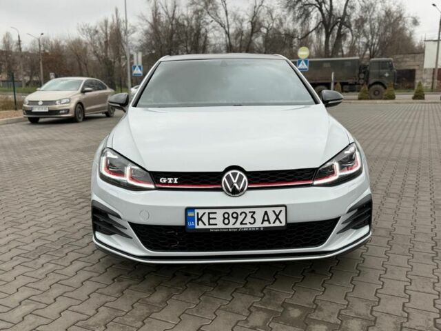 Білий Фольксваген Гольф, об'ємом двигуна 2 л та пробігом 80 тис. км за 18900 $, фото 1 на Automoto.ua