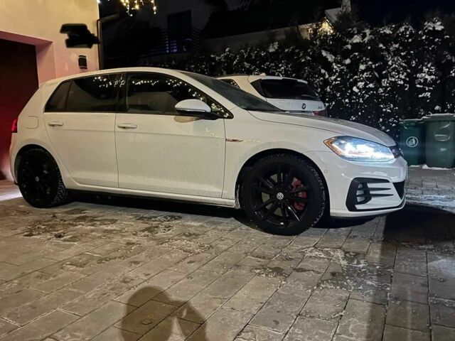 Белый Фольксваген Гольф, объемом двигателя 2 л и пробегом 92 тыс. км за 13700 $, фото 1 на Automoto.ua