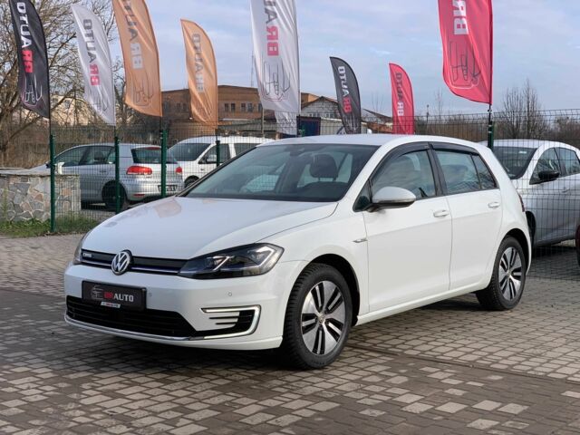 Белый Фольксваген Гольф, объемом двигателя 0 л и пробегом 73 тыс. км за 13955 $, фото 1 на Automoto.ua