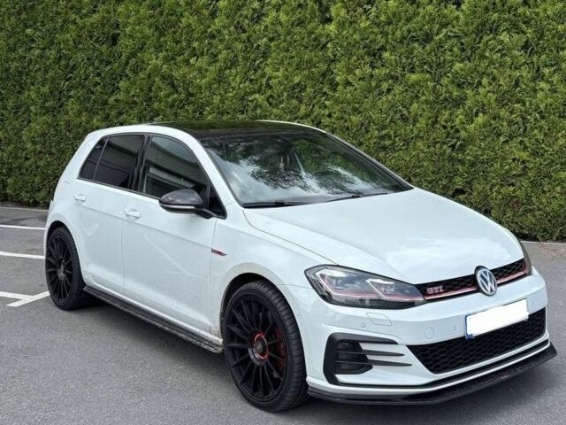 Белый Фольксваген Гольф, объемом двигателя 2 л и пробегом 85 тыс. км за 23000 $, фото 1 на Automoto.ua