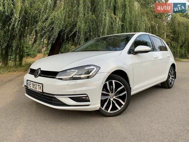 Білий Фольксваген Гольф, об'ємом двигуна 1.4 л та пробігом 93 тис. км за 18888 $, фото 1 на Automoto.ua