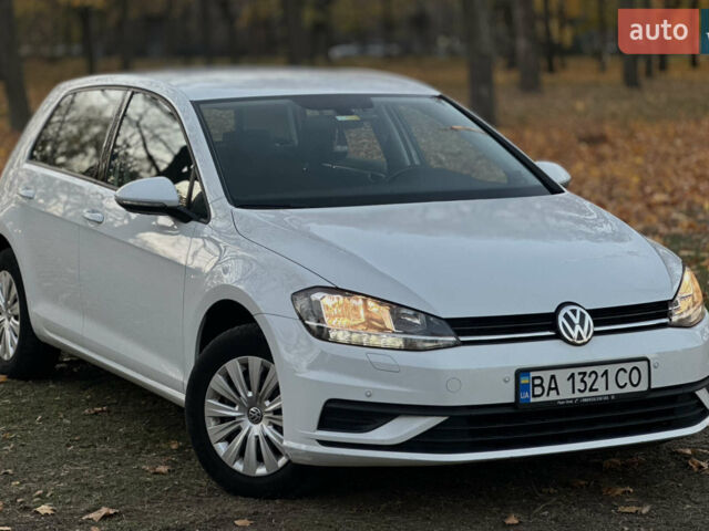 Білий Фольксваген Гольф, об'ємом двигуна 1.4 л та пробігом 50 тис. км за 18000 $, фото 1 на Automoto.ua