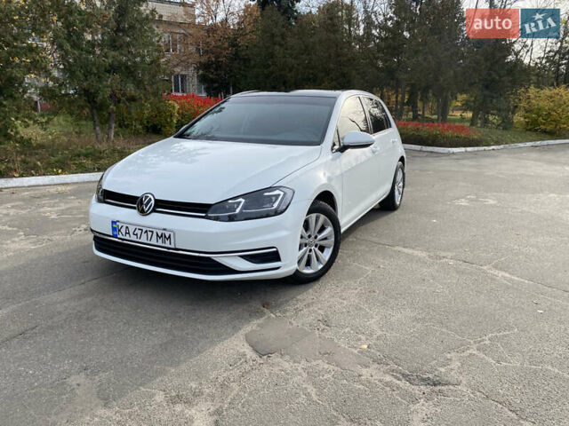 Белый Фольксваген Гольф, объемом двигателя 1.4 л и пробегом 68 тыс. км за 16200 $, фото 1 на Automoto.ua