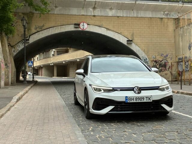 Белый Фольксваген Гольф, объемом двигателя 2 л и пробегом 40 тыс. км за 50000 $, фото 1 на Automoto.ua