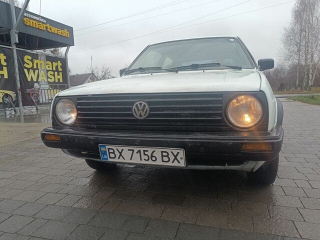 Білий Фольксваген Гольф, об'ємом двигуна 1.3 л та пробігом 280 тис. км за 950 $, фото 1 на Automoto.ua