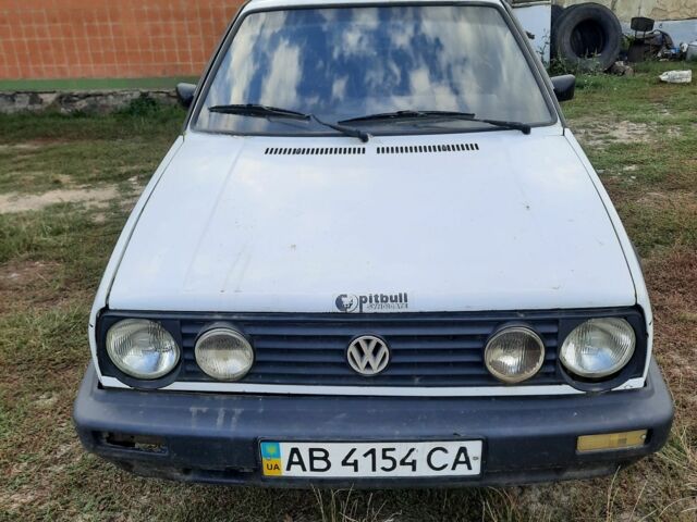 Білий Фольксваген Гольф, об'ємом двигуна 1 л та пробігом 320 тис. км за 500 $, фото 1 на Automoto.ua