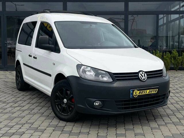 Белый Фольксваген Гольф, объемом двигателя 1.6 л и пробегом 287 тыс. км за 10990 $, фото 1 на Automoto.ua