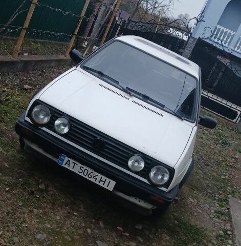 Белый Фольксваген Гольф, объемом двигателя 1.3 л и пробегом 389 тыс. км за 1550 $, фото 1 на Automoto.ua