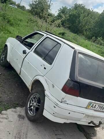 Білий Фольксваген Гольф, об'ємом двигуна 1.8 л та пробігом 333 тис. км за 798 $, фото 1 на Automoto.ua