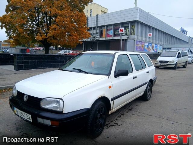 Білий Фольксваген Гольф, об'ємом двигуна 1.4 л та пробігом 400 тис. км за 1700 $, фото 1 на Automoto.ua