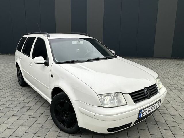Фольксваген Гольф 2000 в Хмельницком на Automoto.ua Белый Фольксваген Гольф, объемом двигателя 1.9 л и пробегом 315 тыс. км за 3350 $, фото 1 на Automoto.ua
