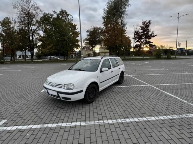 Білий Фольксваген Гольф, об'ємом двигуна 1.6 л та пробігом 176 тис. км за 2650 $, фото 1 на Automoto.ua