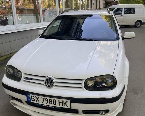 Білий Фольксваген Гольф, об'ємом двигуна 1.6 л та пробігом 256 тис. км за 4500 $, фото 1 на Automoto.ua