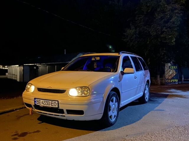 Белый Фольксваген Гольф, объемом двигателя 1.9 л и пробегом 380 тыс. км за 4800 $, фото 1 на Automoto.ua