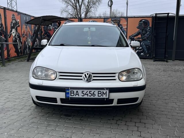 Білий Фольксваген Гольф, об'ємом двигуна 1.6 л та пробігом 175 тис. км за 3850 $, фото 1 на Automoto.ua