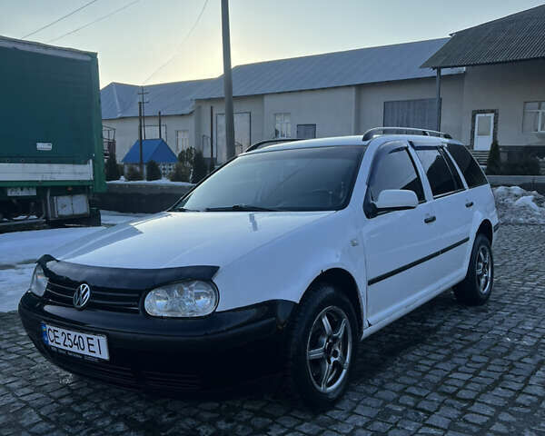 Белый Фольксваген Гольф, объемом двигателя 1.9 л и пробегом 560 тыс. км за 3200 $, фото 1 на Automoto.ua