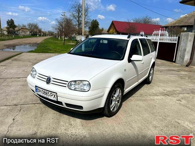 Белый Фольксваген Гольф, объемом двигателя 1.6 л и пробегом 277 тыс. км за 4300 $, фото 1 на Automoto.ua