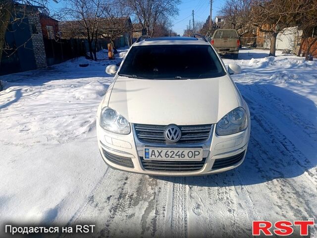 Білий Фольксваген Гольф, об'ємом двигуна 1.4 л та пробігом 20800 тис. км за 5000 $, фото 1 на Automoto.ua