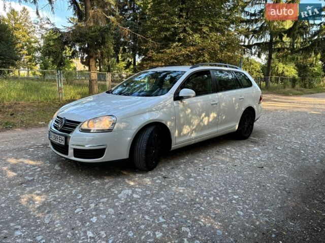 Белый Фольксваген Гольф, объемом двигателя 1.39 л и пробегом 229 тыс. км за 4444 $, фото 1 на Automoto.ua