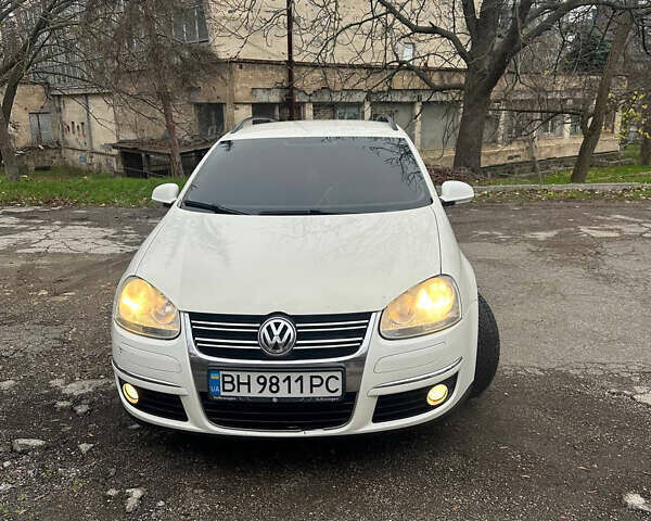 Білий Фольксваген Гольф, об'ємом двигуна 1.97 л та пробігом 220 тис. км за 6500 $, фото 1 на Automoto.ua