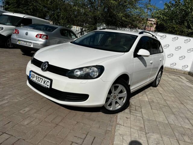 Білий Фольксваген Гольф, об'ємом двигуна 1.6 л та пробігом 225 тис. км за 6999 $, фото 1 на Automoto.ua