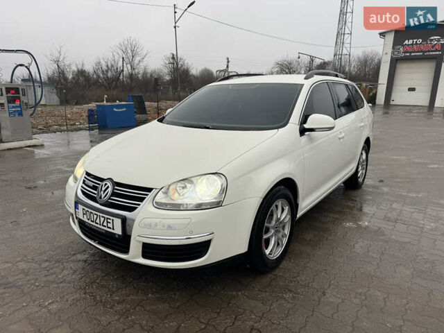 Белый Фольксваген Гольф, объемом двигателя 1.9 л и пробегом 315 тыс. км за 6050 $, фото 1 на Automoto.ua