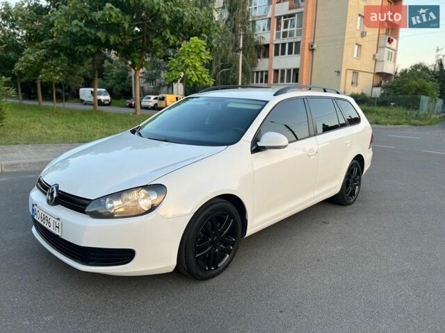 Білий Фольксваген Гольф, об'ємом двигуна 1.6 л та пробігом 300 тис. км за 6200 $, фото 1 на Automoto.ua