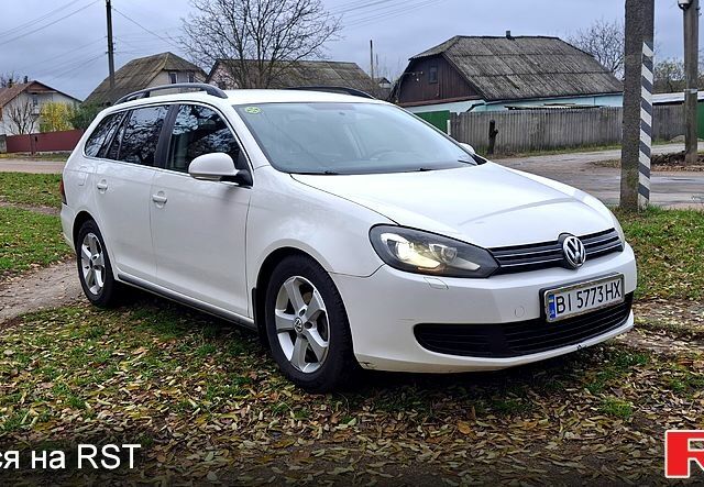 Белый Фольксваген Гольф, объемом двигателя 1.6 л и пробегом 256 тыс. км за 7550 $, фото 1 на Automoto.ua