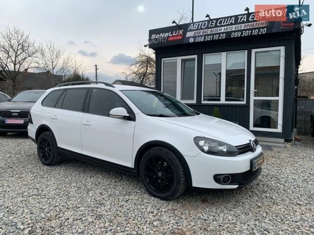 Белый Фольксваген Гольф, объемом двигателя 1.6 л и пробегом 250 тыс. км за 6899 $, фото 1 на Automoto.ua