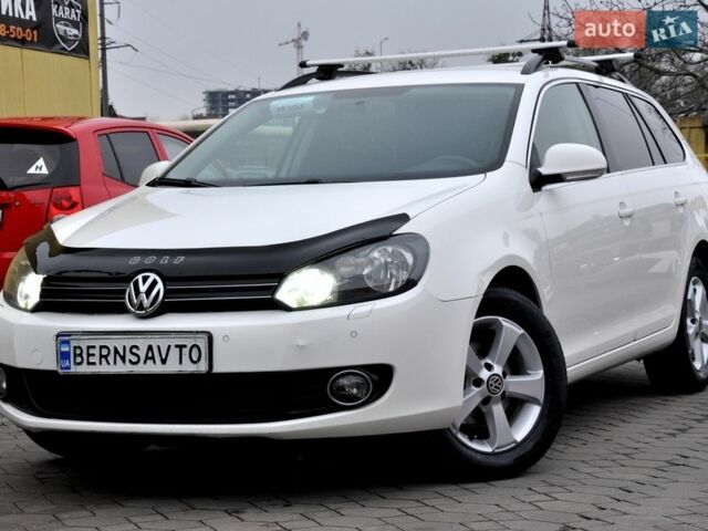 Белый Фольксваген Гольф, объемом двигателя 1.2 л и пробегом 230 тыс. км за 5700 $, фото 1 на Automoto.ua