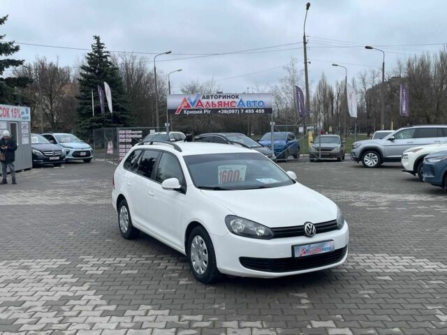 Білий Фольксваген Гольф, об'ємом двигуна 1.6 л та пробігом 292 тис. км за 6999 $, фото 1 на Automoto.ua