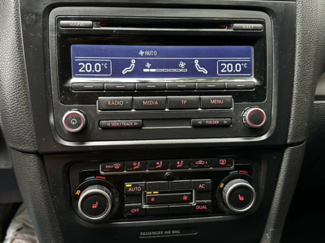 Білий Фольксваген Гольф, об'ємом двигуна 1.59 л та пробігом 220 тис. км за 7200 $, фото 1 на Automoto.ua