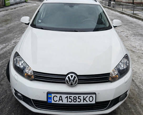Белый Фольксваген Гольф, объемом двигателя 1.39 л и пробегом 176 тыс. км за 7650 $, фото 1 на Automoto.ua